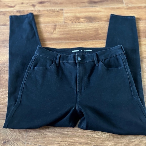 Old Navy Black Skinny Jeans High-rise Super Skinny in size 12 - Picture 2 of 4
